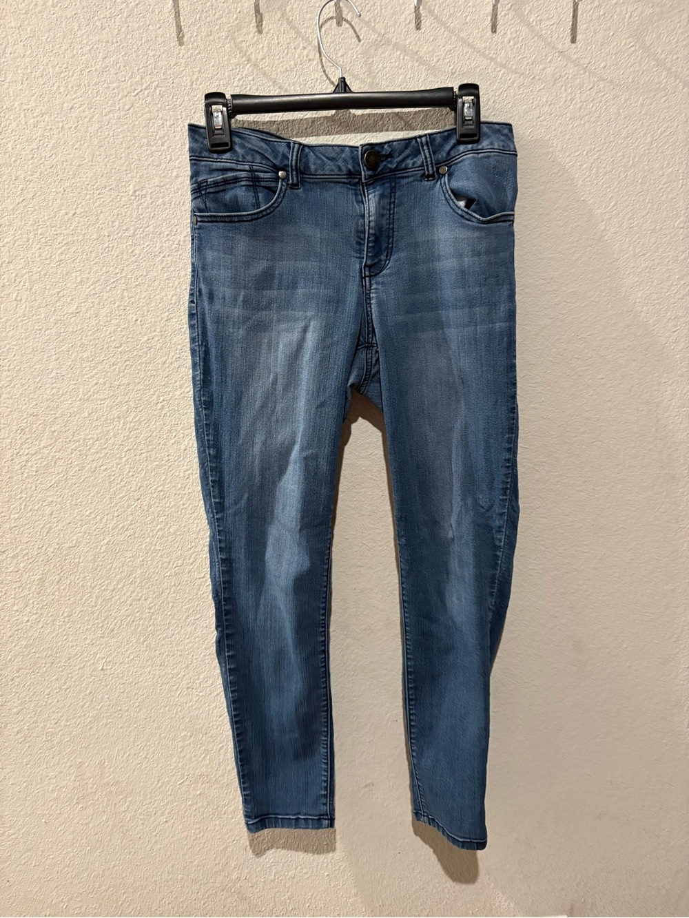 1822 Denim Women's Medium Blue Skinny Jeans
